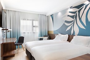Holiday Inn Marseille Airport by IHG