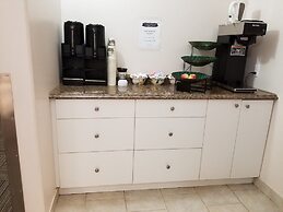 Auberge MacDonald Guest Inn