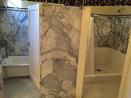 McMenamins Grand Lodge