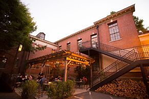 McMenamins Grand Lodge