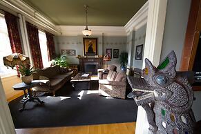 McMenamins Grand Lodge