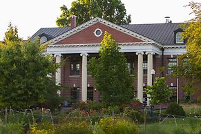 McMenamins Grand Lodge