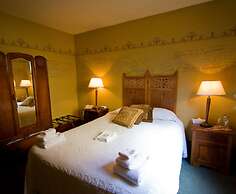 McMenamins Hotel Oregon