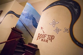 McMenamins Hotel Oregon