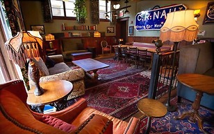 McMenamins Hotel Oregon