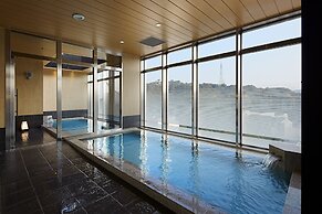 Candeo Hotels Matsuyama Okaido