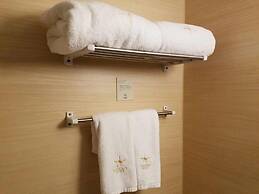 Candeo Hotels Matsuyama Okaido