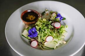 Om Ham Retreat and Resort