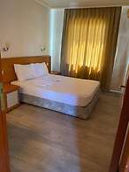 Çınar Family Suite Hotel