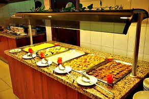 Çınar Family Suite Hotel