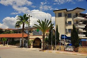 Çınar Family Suite Hotel