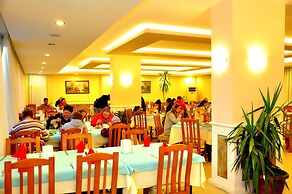 Çınar Family Suite Hotel
