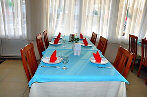 Çınar Family Suite Hotel