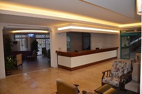 Çınar Family Suite Hotel