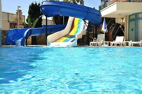 Çınar Family Suite Hotel