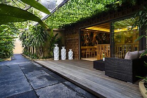Lasanti Villas Seminyak Bali