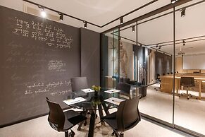 Urban Boutique Hotel