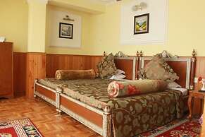 The New Castle Hotel