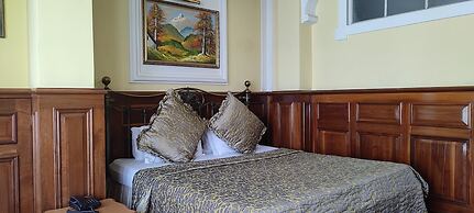 The New Castle Hotel