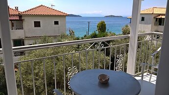 AMARANTHOS SKIATHOS VIEW