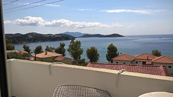 AMARANTHOS SKIATHOS VIEW