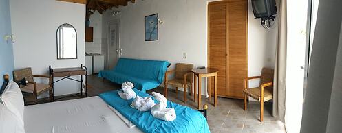 AMARANTHOS SKIATHOS VIEW