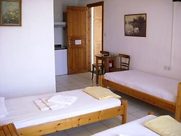 AMARANTHOS SKIATHOS VIEW