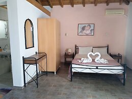 AMARANTHOS SKIATHOS VIEW