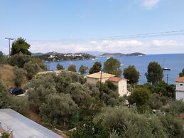 AMARANTHOS SKIATHOS VIEW