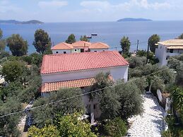 AMARANTHOS SKIATHOS VIEW