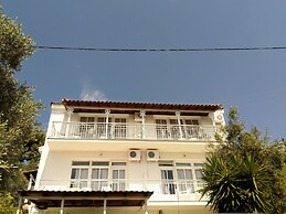 AMARANTHOS SKIATHOS VIEW