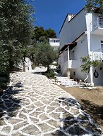 AMARANTHOS SKIATHOS VIEW