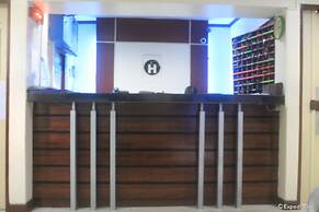 Halina Drive Inn Hotels - Sta Mesa