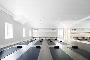 Little National Hotel Canberra