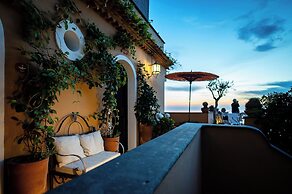 Marulivo Hotel