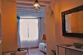 Marulivo Hotel