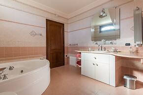 ANAELEHOUSEAPARTMENTS L.T.B.