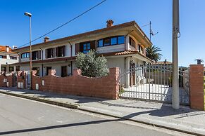 ANAELEHOUSEAPARTMENTS L.T.B.