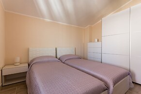 ANAELEHOUSEAPARTMENTS L.T.B.