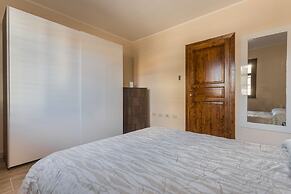 ANAELEHOUSEAPARTMENTS L.T.B.