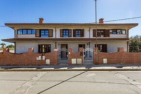 ANAELEHOUSEAPARTMENTS L.T.B.