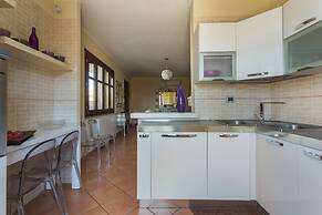 ANAELEHOUSEAPARTMENTS L.T.B.