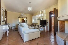 ANAELEHOUSEAPARTMENTS L.T.B.