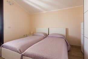 ANAELEHOUSEAPARTMENTS L.T.B.