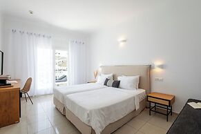 The George Hotel