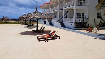 Davids Beach Hotel