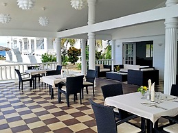 Davids Beach Hotel