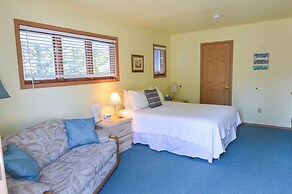 Sea Treasures Inn