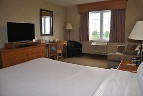 Auberge Bouctouche Inn & Suites