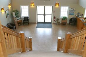 Auberge Bouctouche Inn & Suites